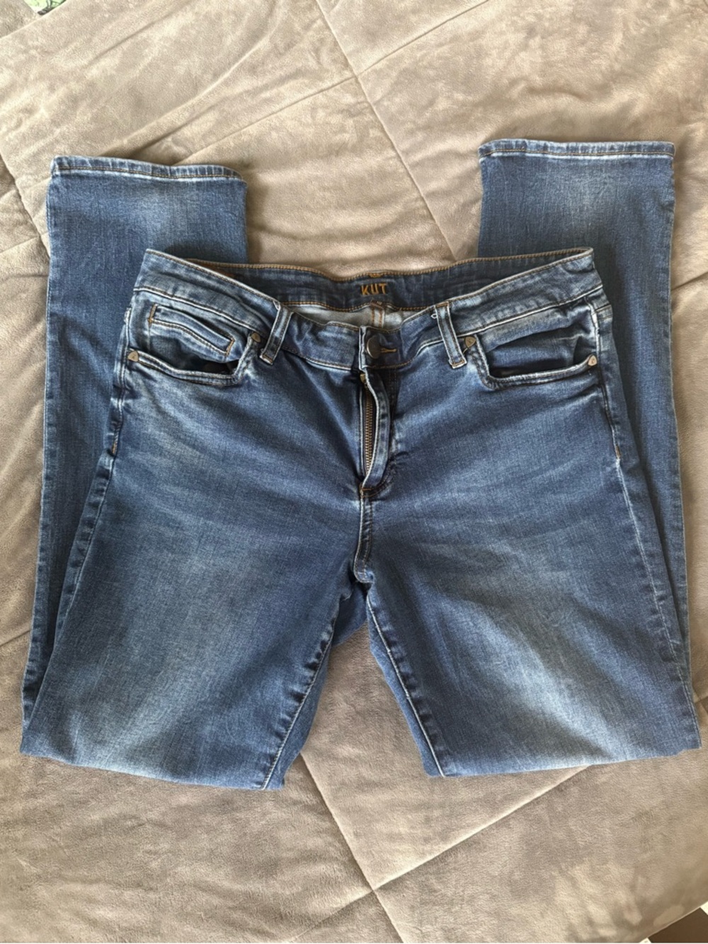 Kut From the Kloth Women’s Medium Blue Slim Straight Jeans Size 10
